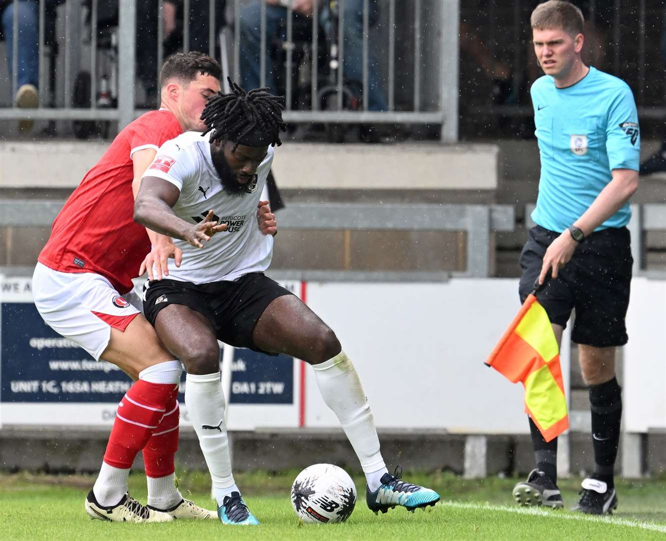 Returning Dartford striker Duane Ofori-Acheampong finds himself in a tight spot. Picture: Keith Gillard