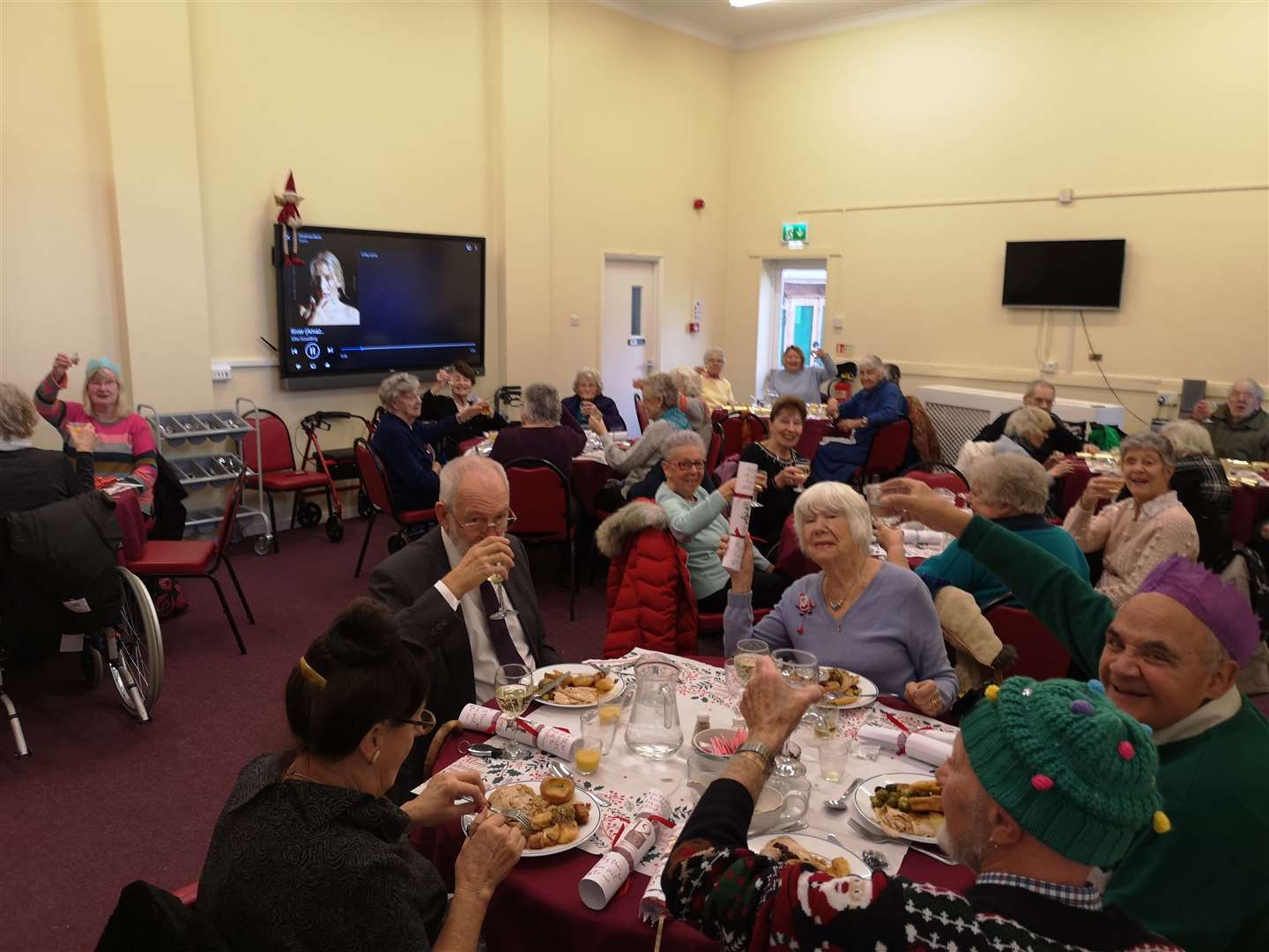 40 people enjoyed a free Christmas lunch thanks to a kind hearted stranger