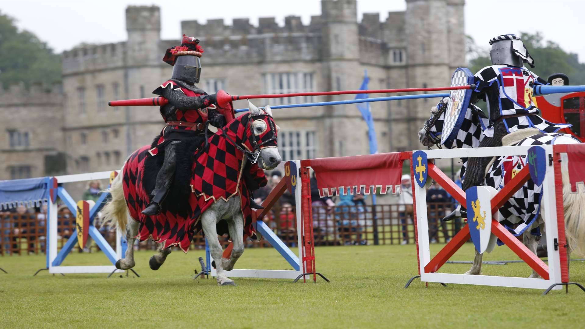 Jousting returns to Leeds Castle