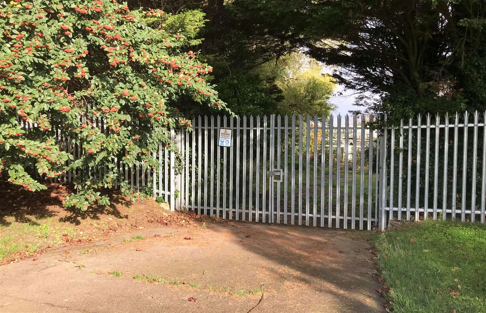 The site is currently not in use and is closed off to the public, but would be opened up when the redevelopment is complete