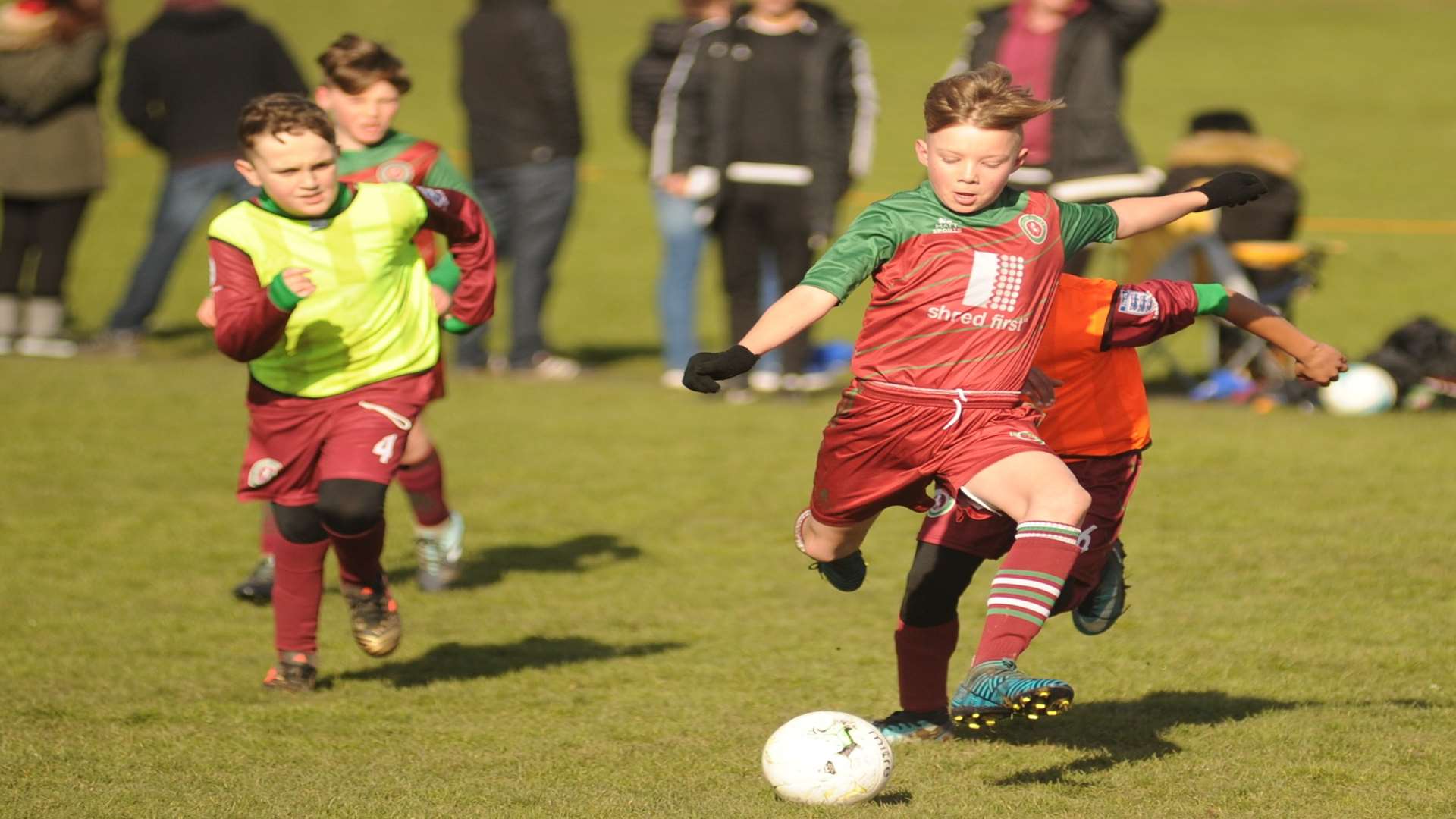 Cobham Colts Blue under-11s get ahead of Cobham Colts Reds Picture: Steve Crispe