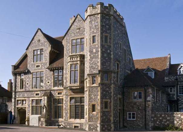 Matt Stonier studied at the The King's School in Canterbury