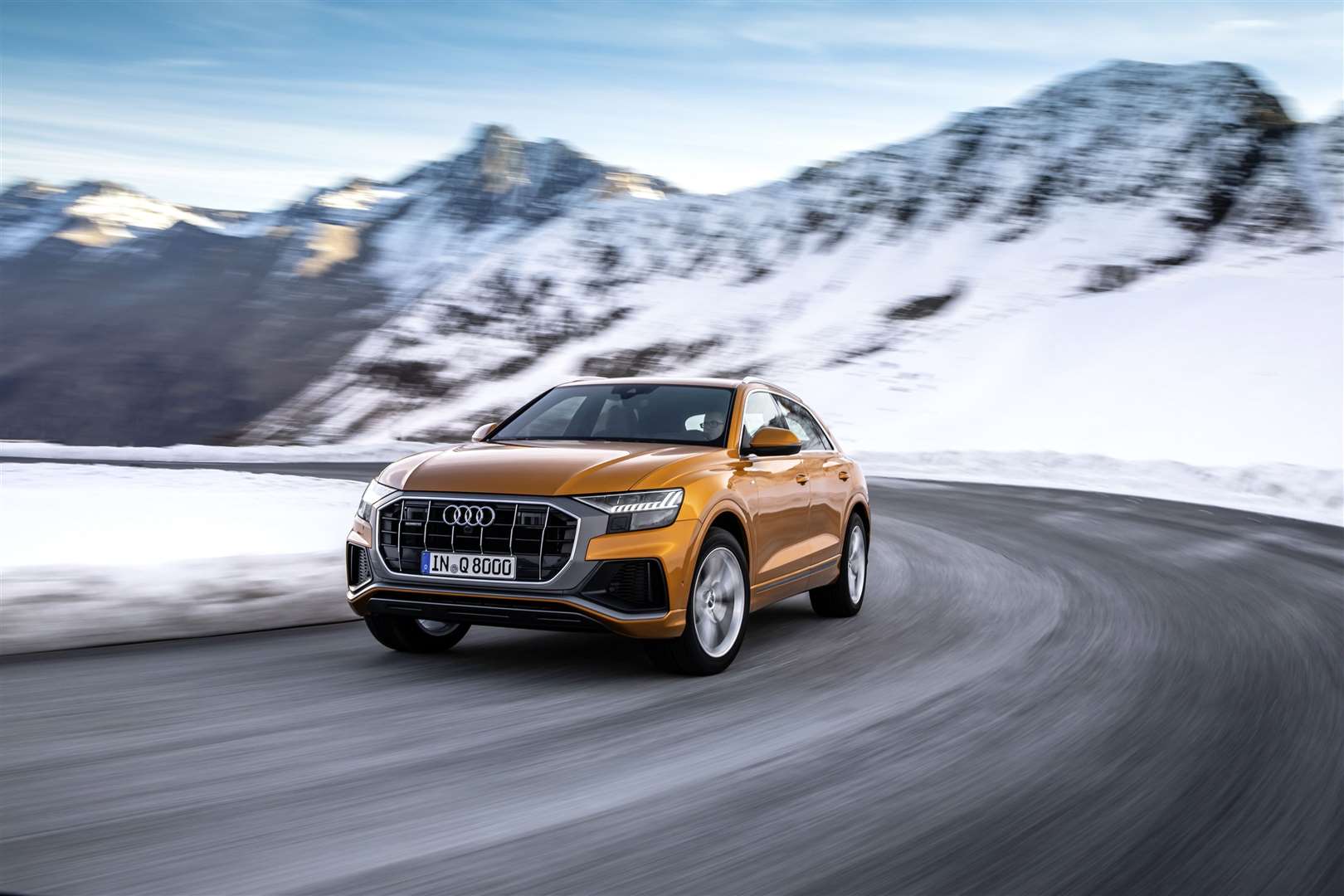 Audi Q8 (32585391)