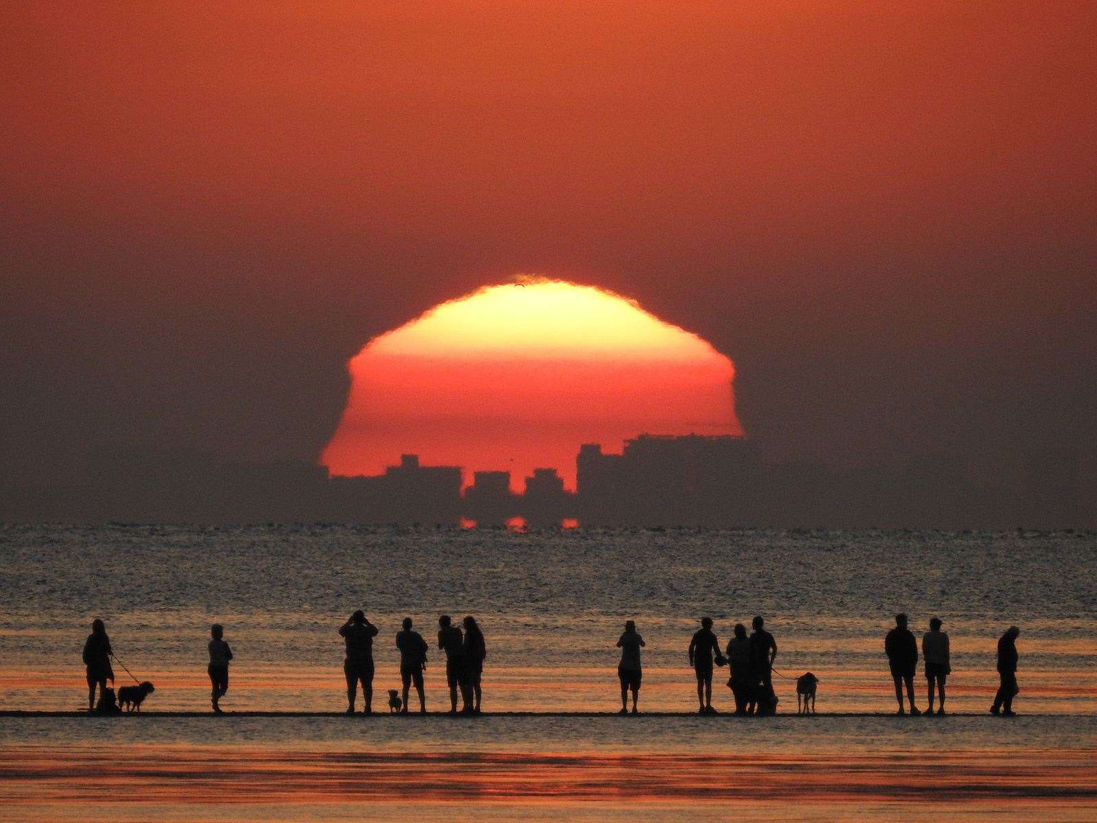 The spectacular mirage sunset at Tankerton captured by Brendan Conway