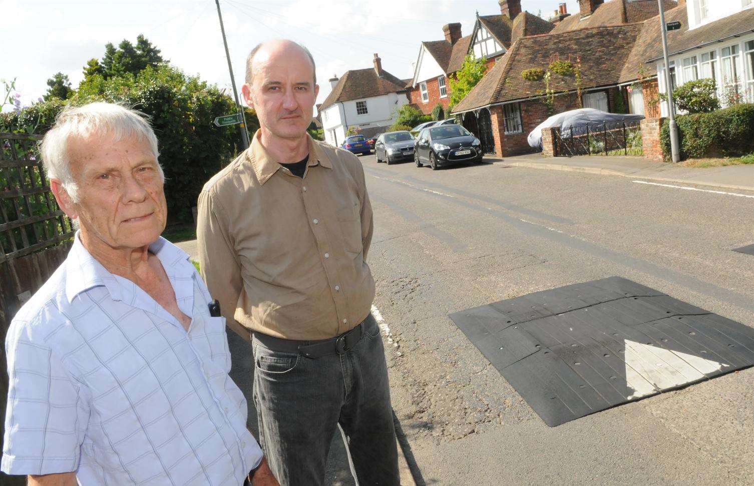 Robin Beresford with his neighbour Chris Busbridge