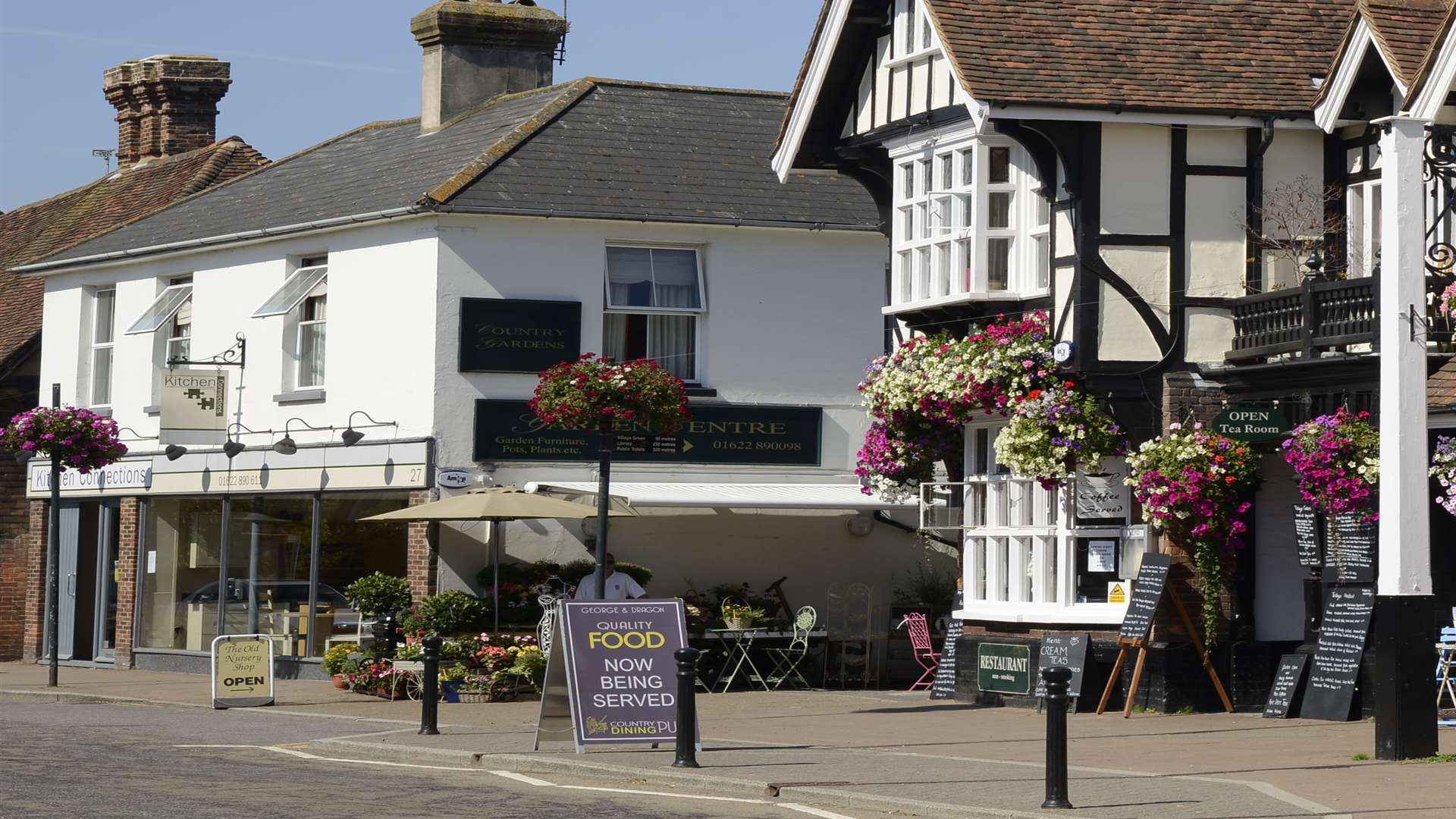 The Costa Coffee is being proposed for the vacant Kitchen Connections next to The George & Dragon pub