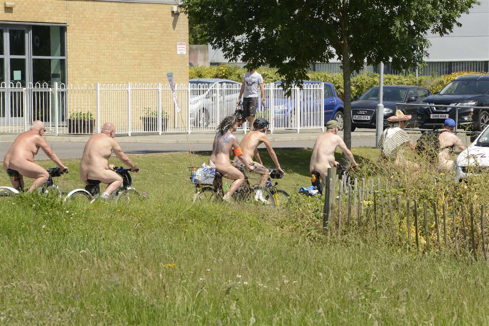 The cyclists set off through town...