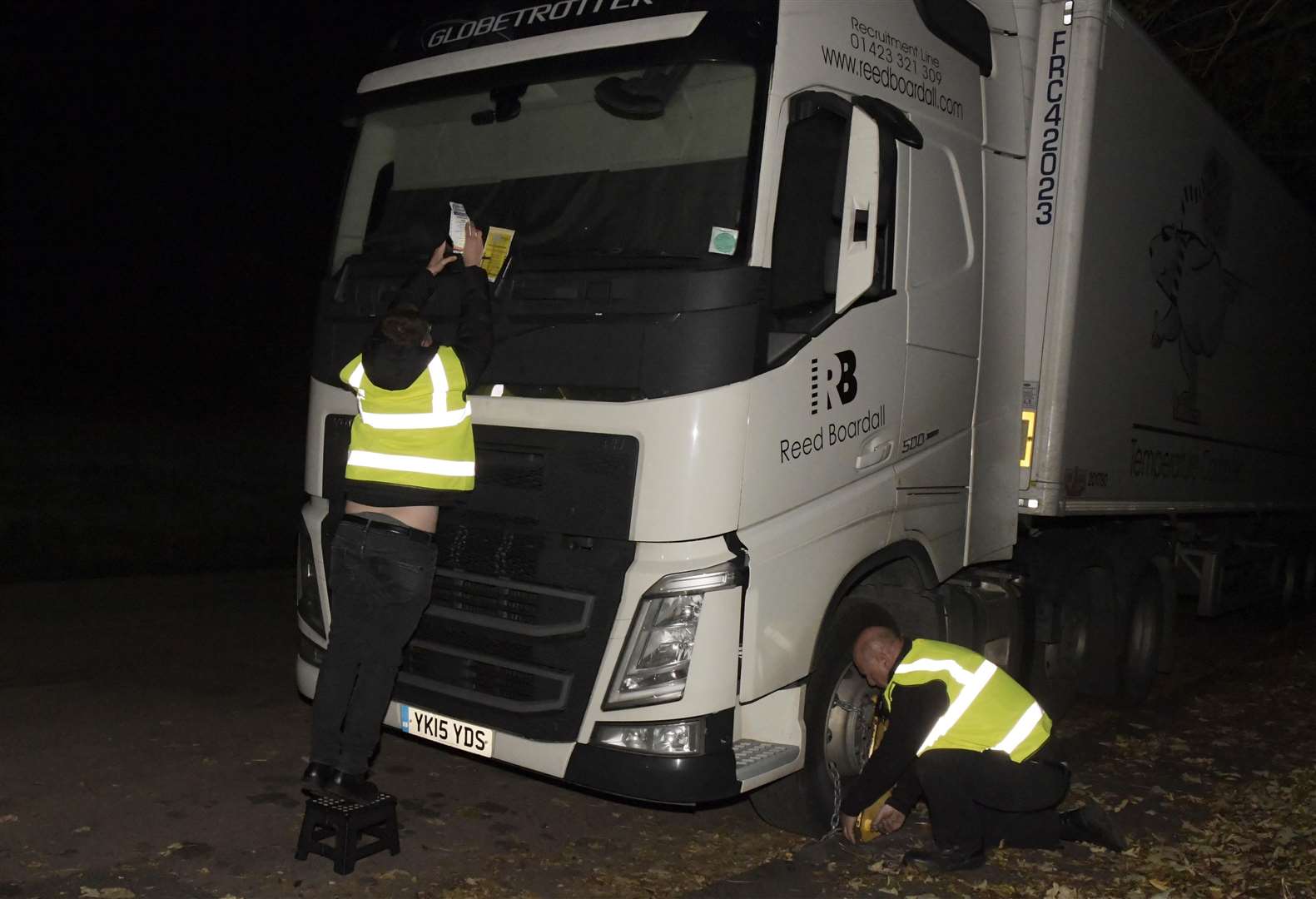 Clamps to stop lorry drivers parking in the lay-by