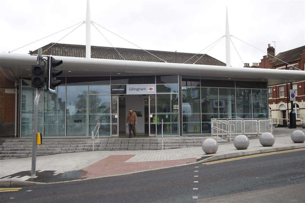 Gillingham railway station