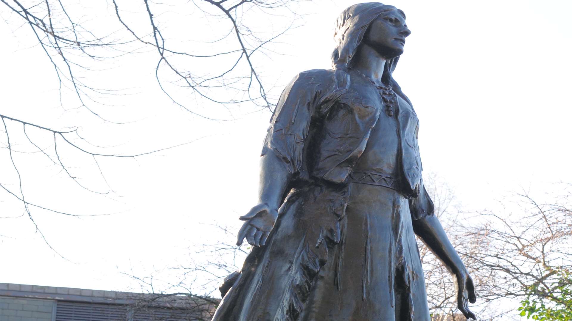 The Pocahontas statue in Gravesend town centre