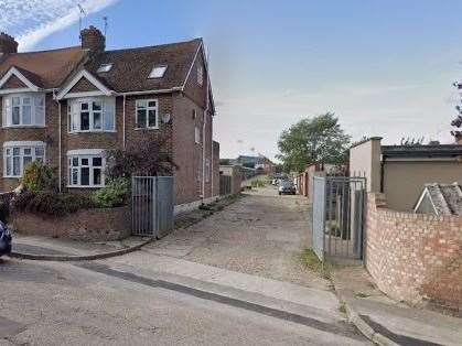 The alleyway between Sunnymead Avenue and Chicago Avenue opposite Woodlands Cemetary in Gillingham. Picture: Google Maps