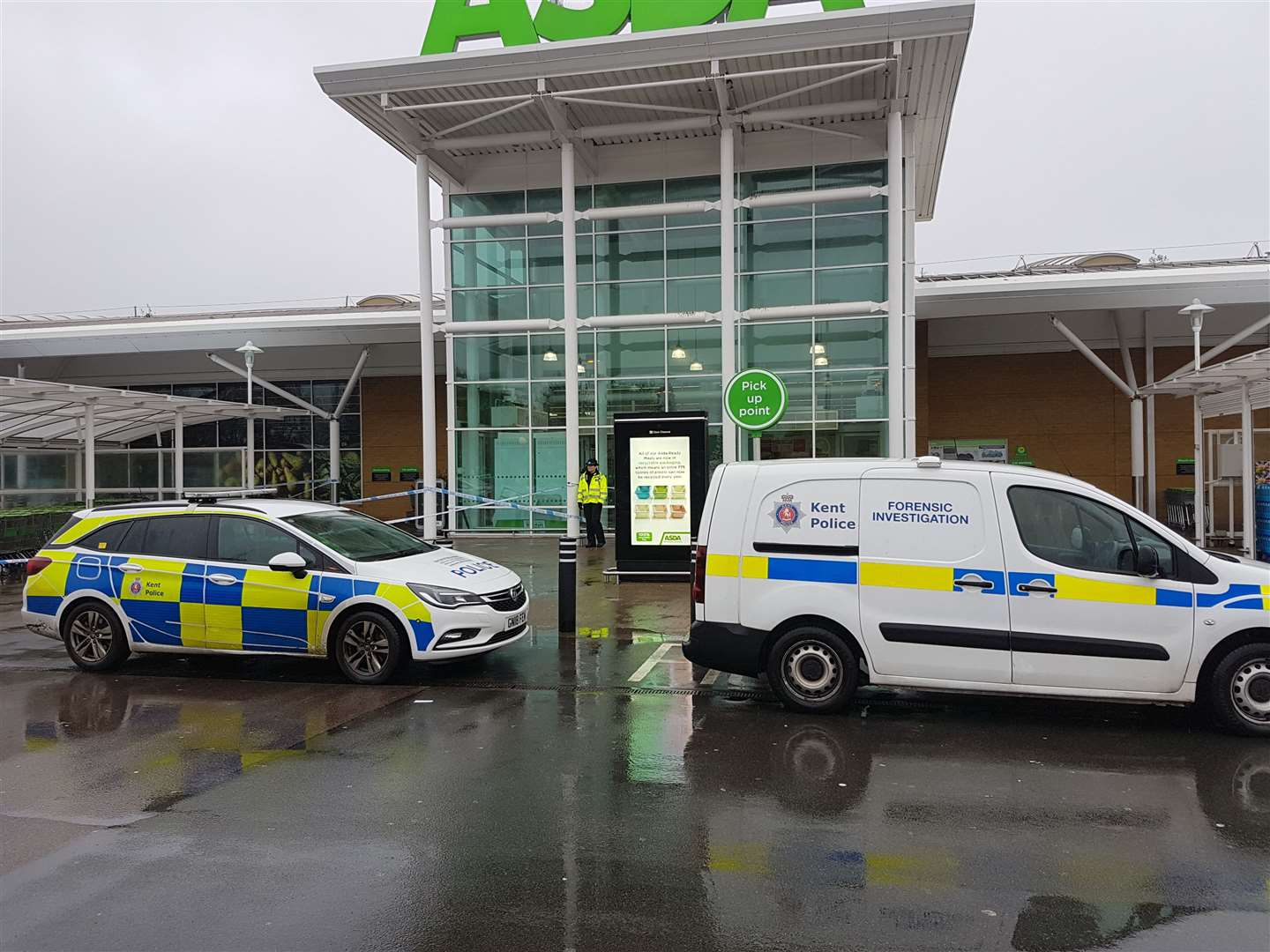 Police outside the store in Kimberley Way