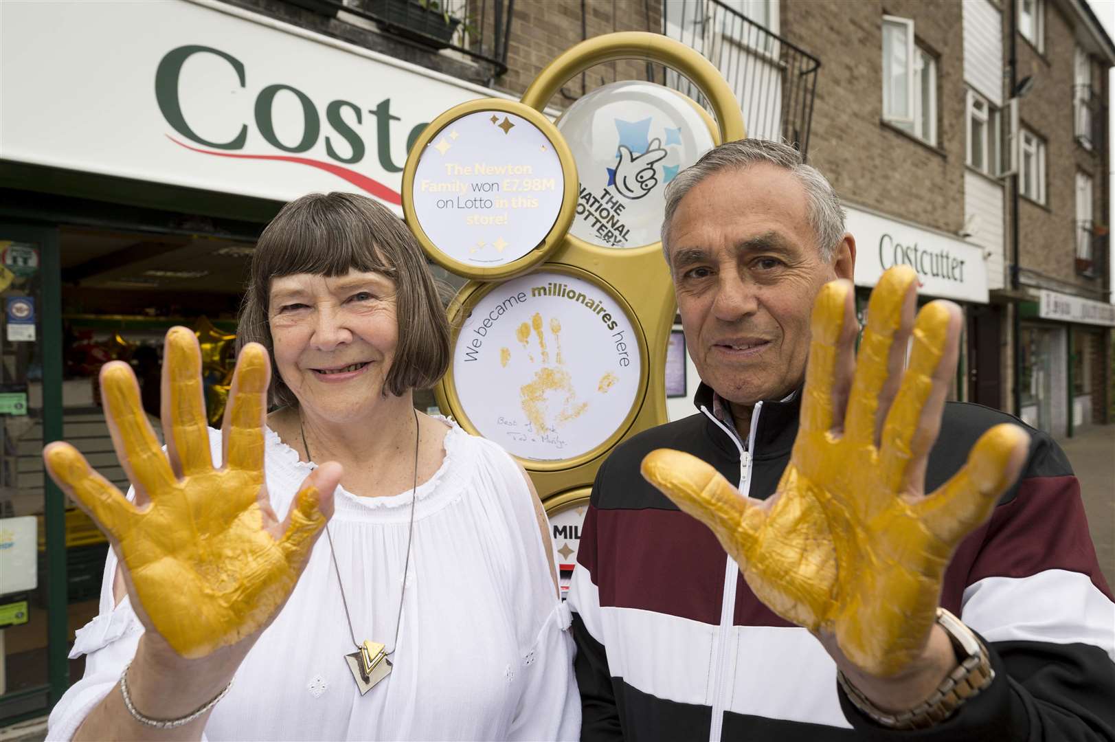 Ted and Marilyn Newton at the store where they bought their lucky winning lottery ticket, Dartford, kent, 5th June 2018. (2444572)