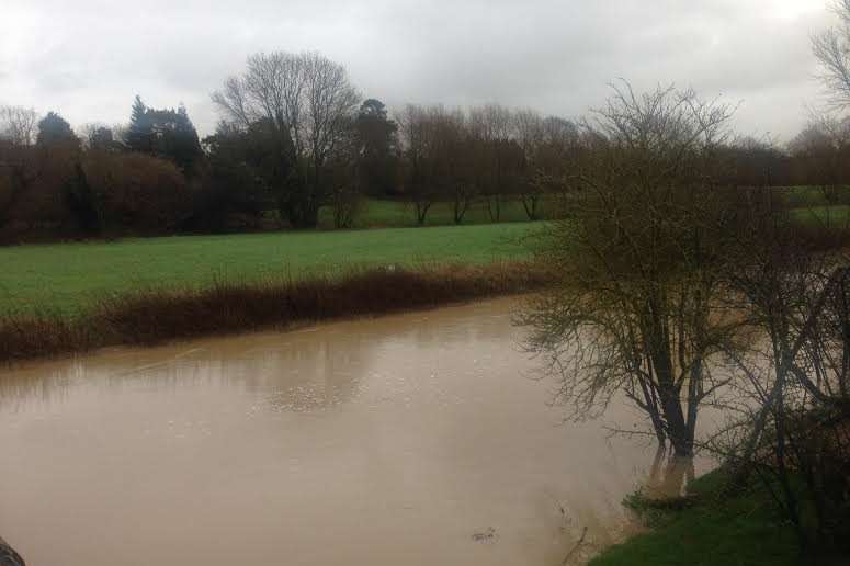 Water has risen up to the riverbanks in Yalding