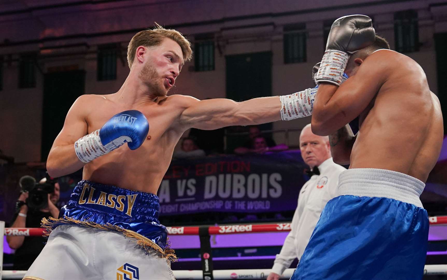 Charlie Hickford produced another classy display to beat Darwing Martinez Picture: Stephen Dunkley / Queensberry Promotions.