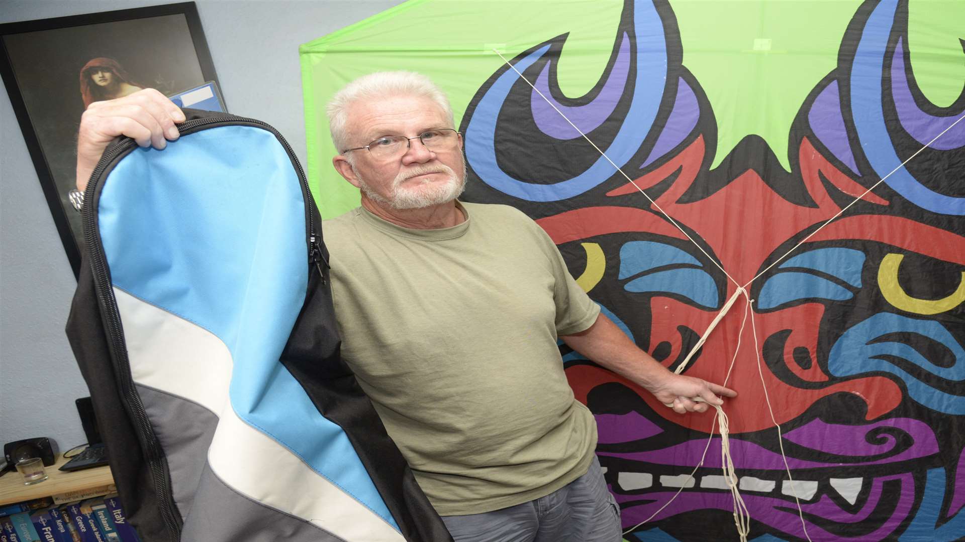 Peter Hulcoop of Ramsgate with one of his remaining kites and a bag similar to those stolen