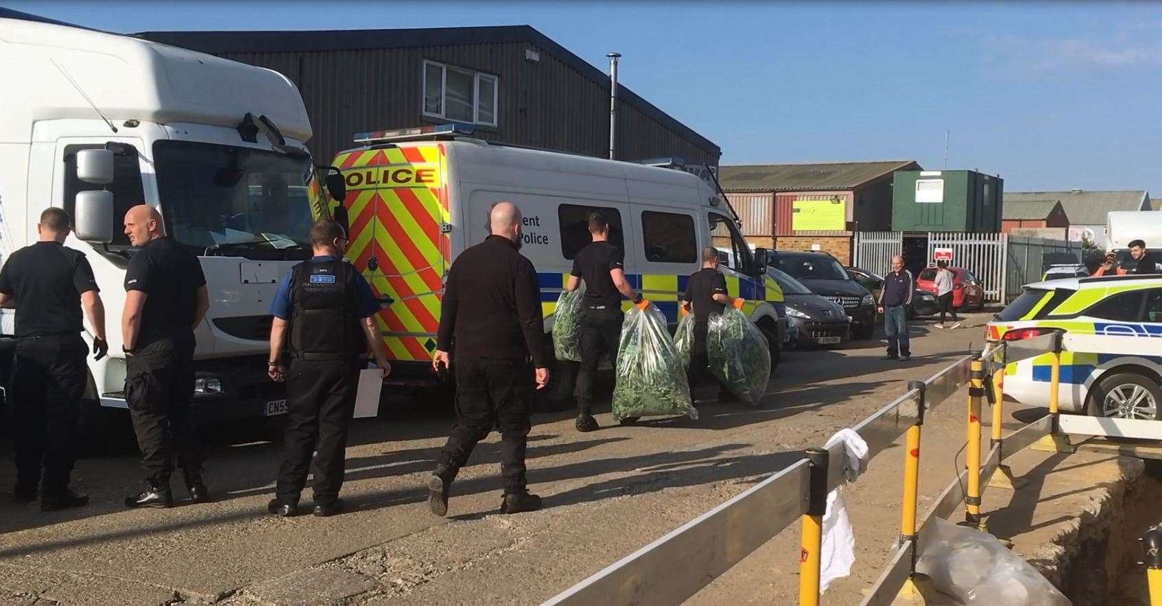 Discovery of a cannabis factory in Faversham (8137914)