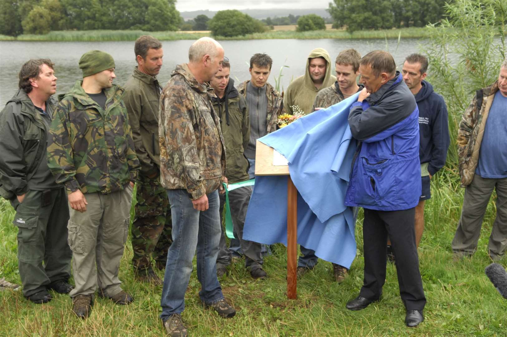 Fisherman who caught Two Tone joined Chris Logsdon as he unveiled the plaque dedicated to Two Tone in 2010