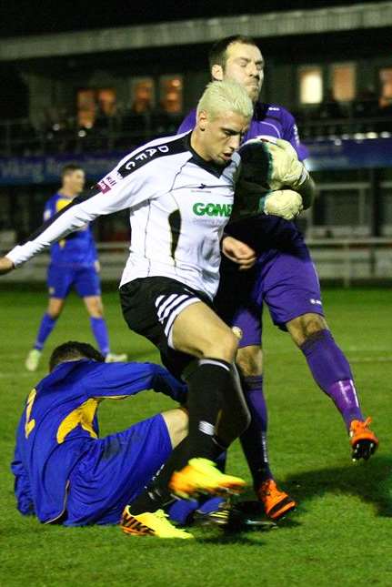 Action from Dover v Leamington (Pic: Matt Bristow)