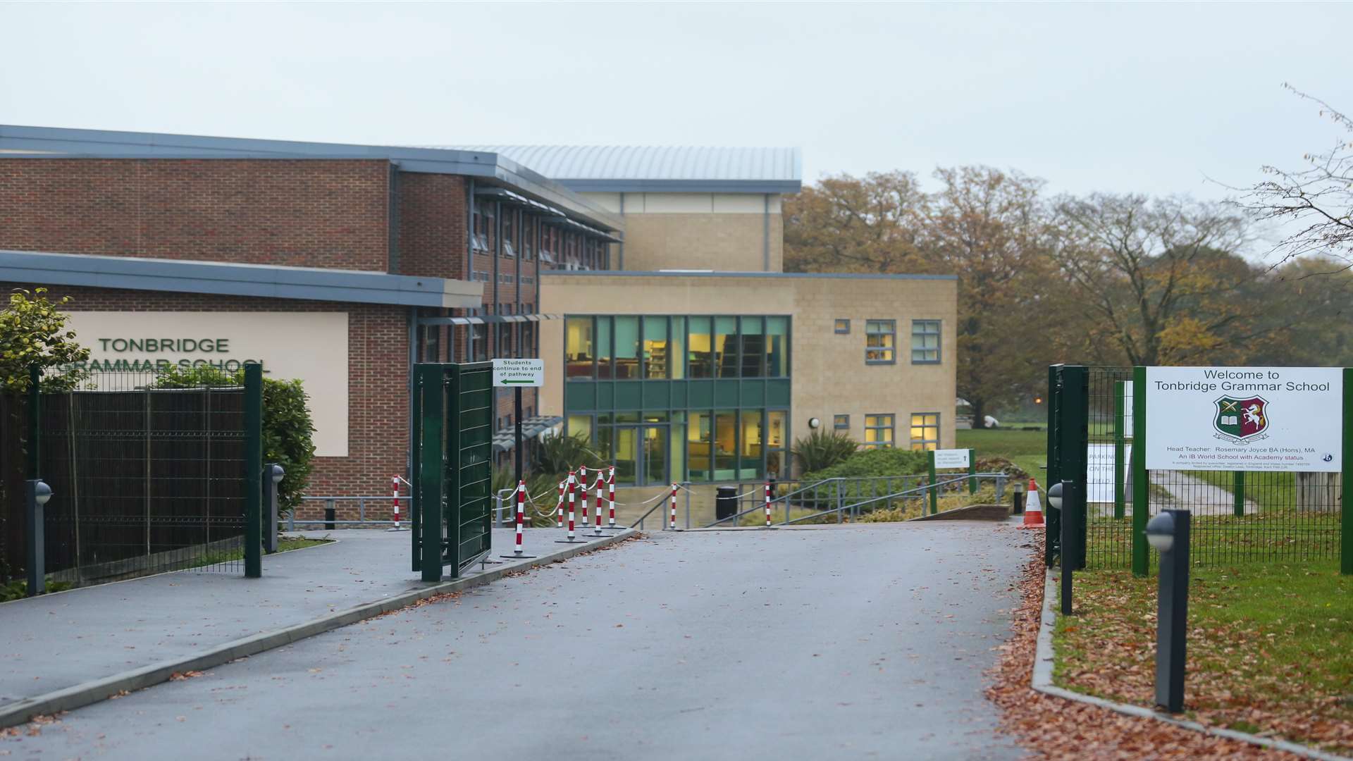 Tonbridge Grammar School in Deakin Leas