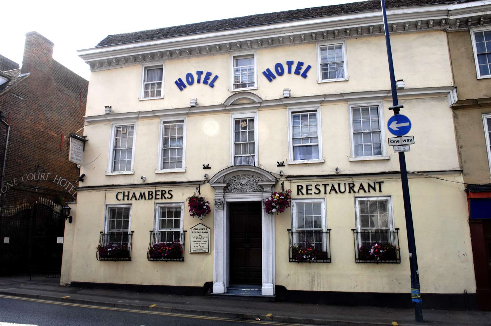 Stone Court Hotel, Maidstone as it was in 2009