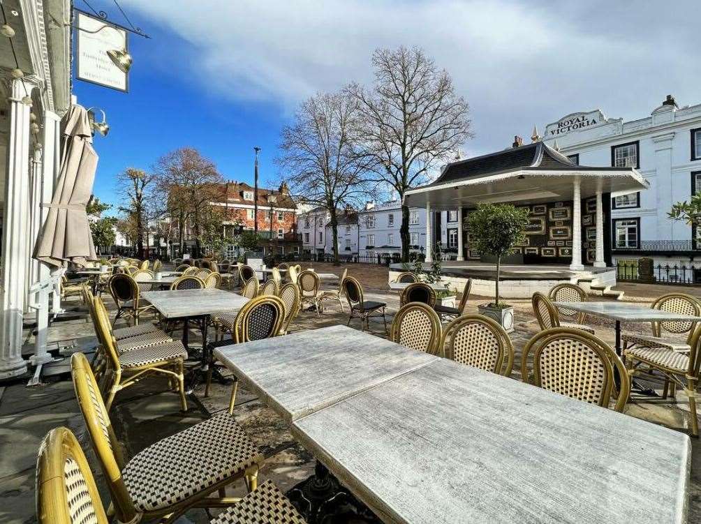 The Tunbridge Wells Hotel and Restaurant, located in The Pantiles is in a prime location. Photo: Christie & Co, Hotels