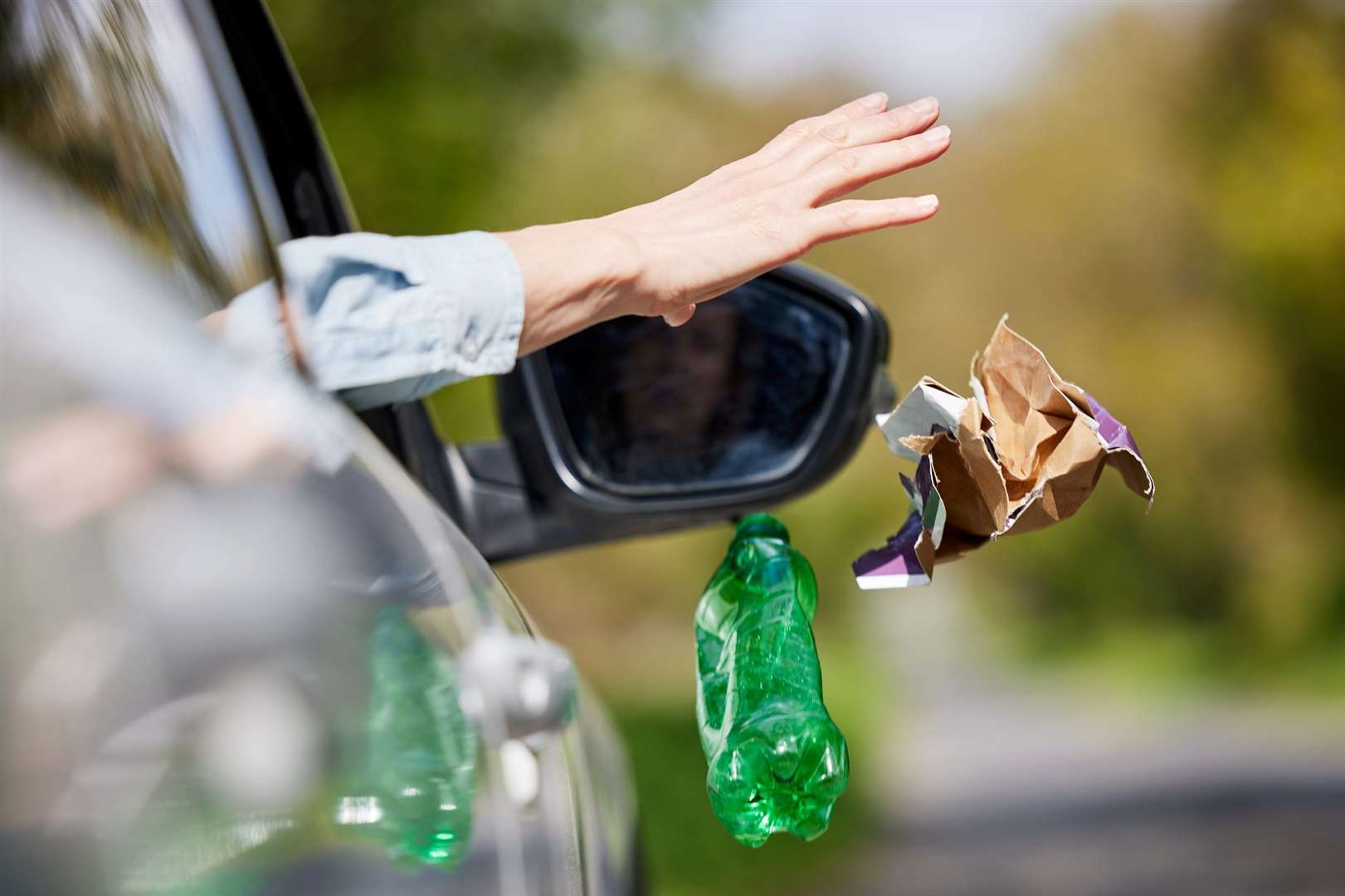 Secret Thinker takes aim at selfish litterbugs destroying the environment