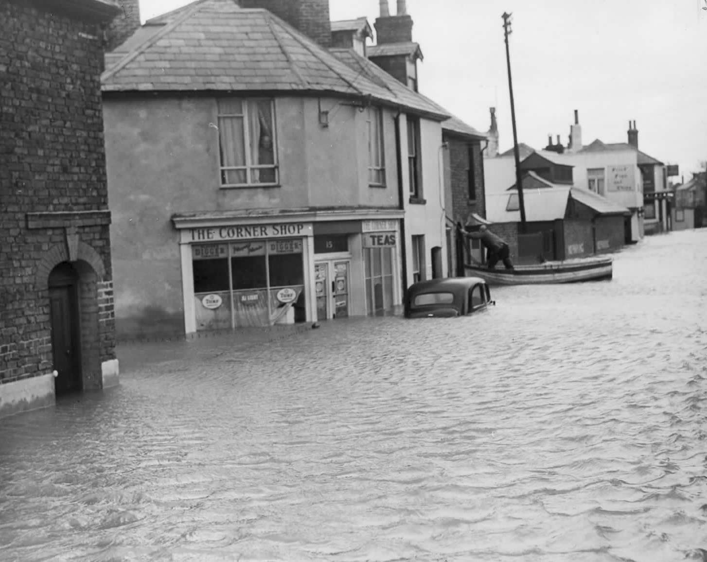 Island Wall was one of the worst affected streets in 1953