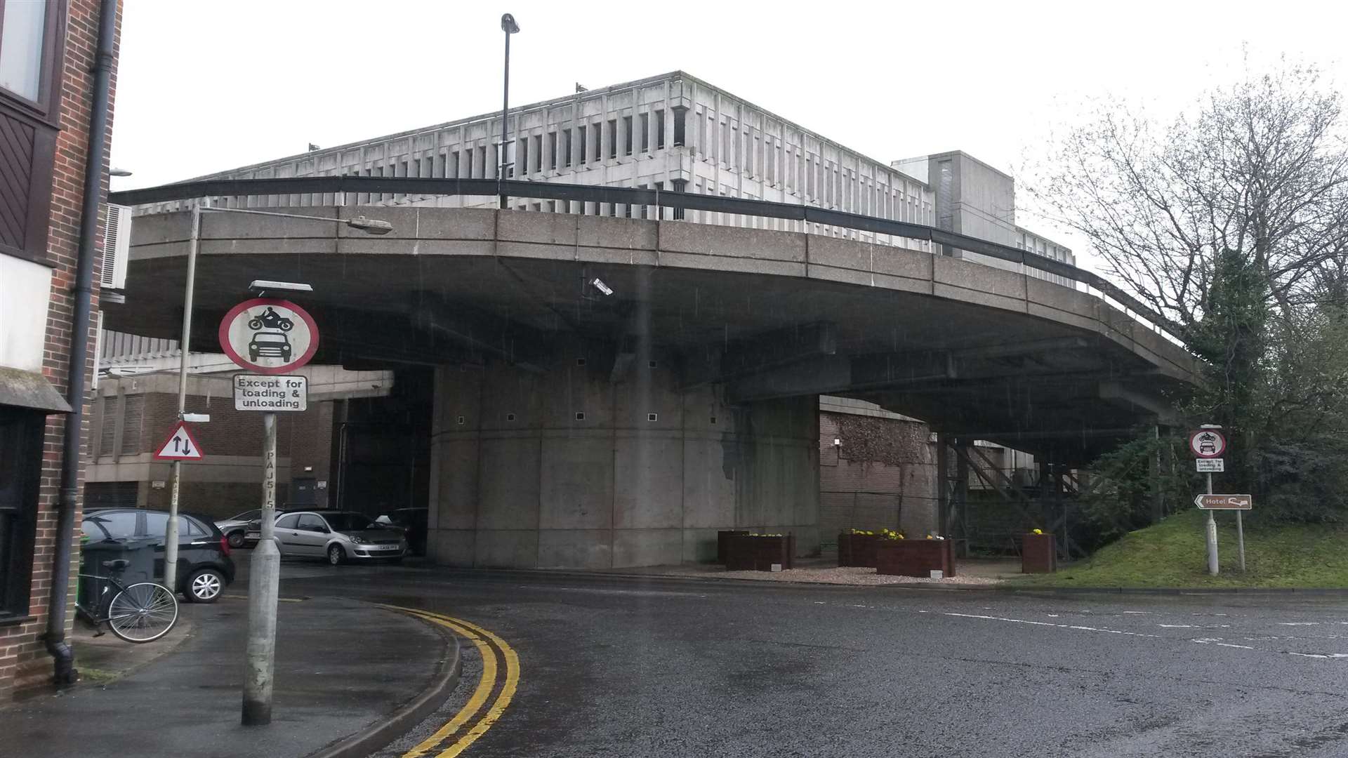 Edinburgh Road car park in Ashford.