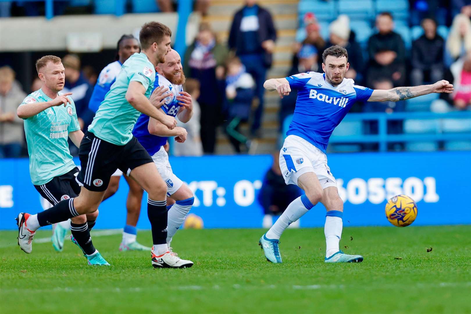 Scott Malone plays the ball forward for the Gills Picture: Beau Goodwin