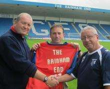 Rainham Enders Richard Cherry and Martin Sharp with Gills Chairman Paul Scally