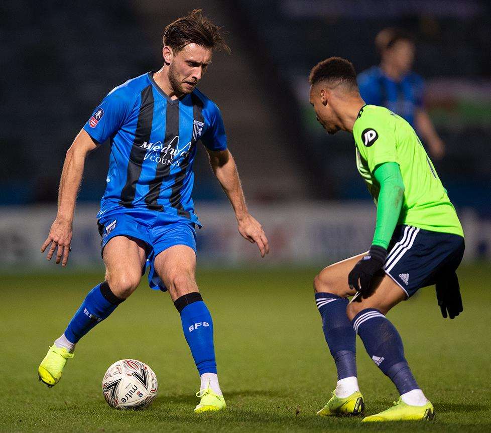 Luke O'Neill on the ball for Gillingham Picture: Ady Kerry (6334365)