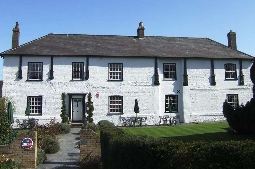 Wallett's Court Hotel in St Margaret's-at-Cliffe