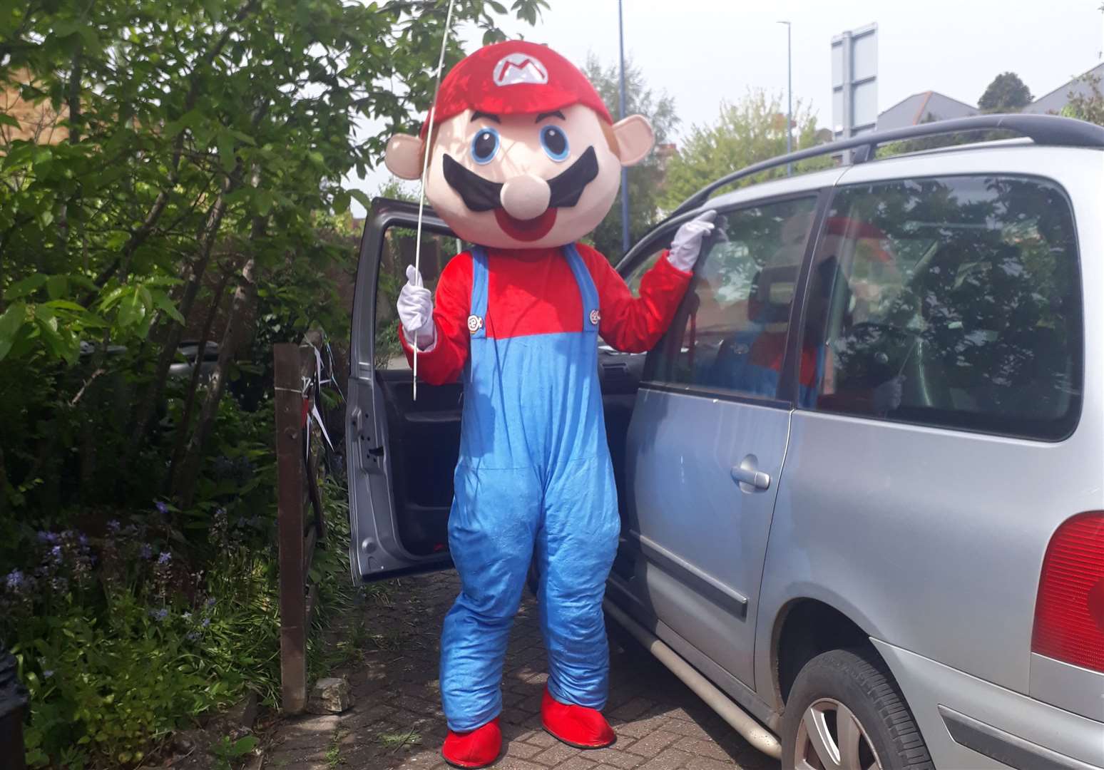 Super Mario helped Maidstone's Coronavirus Mutual Aid group deliver isolation boxes