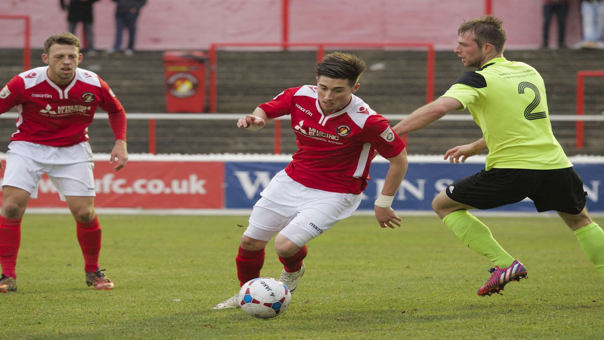 Sean Shields turns away from Hemel Hempstead's David King Picture: Andy Payton