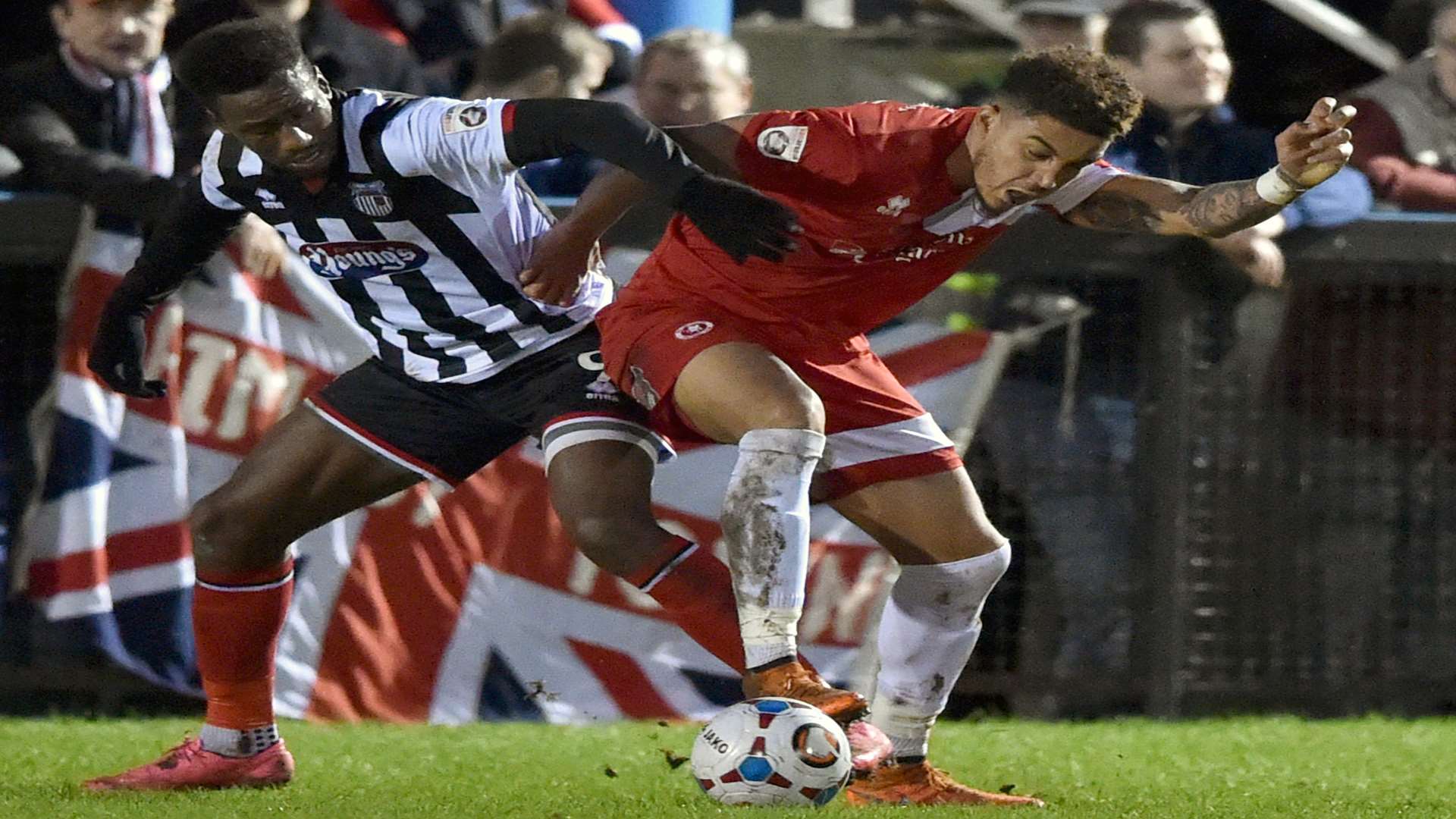 Harry Osborne battles for possession. Picture: Keith Gillard