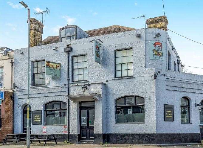 The Canterbury Tales, formerly Woodlands Tavern, in Gillingham