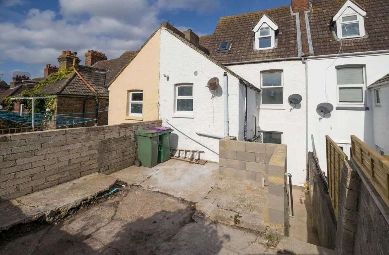 The rear courtyard. Picture: Zoopla / Miles & Barr