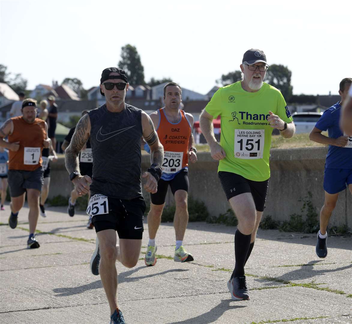 No.151 Steve Morgan of Thanet Road Runners hits his stride. Picture: Barry Goodwin (58031003)