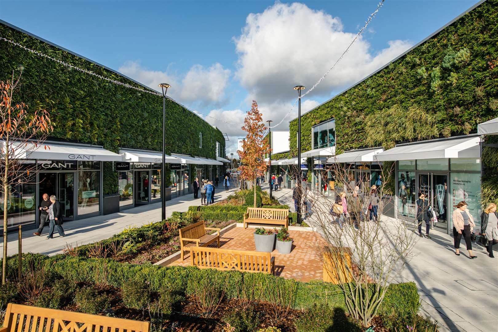 New Designer Outlet extension (21436586)