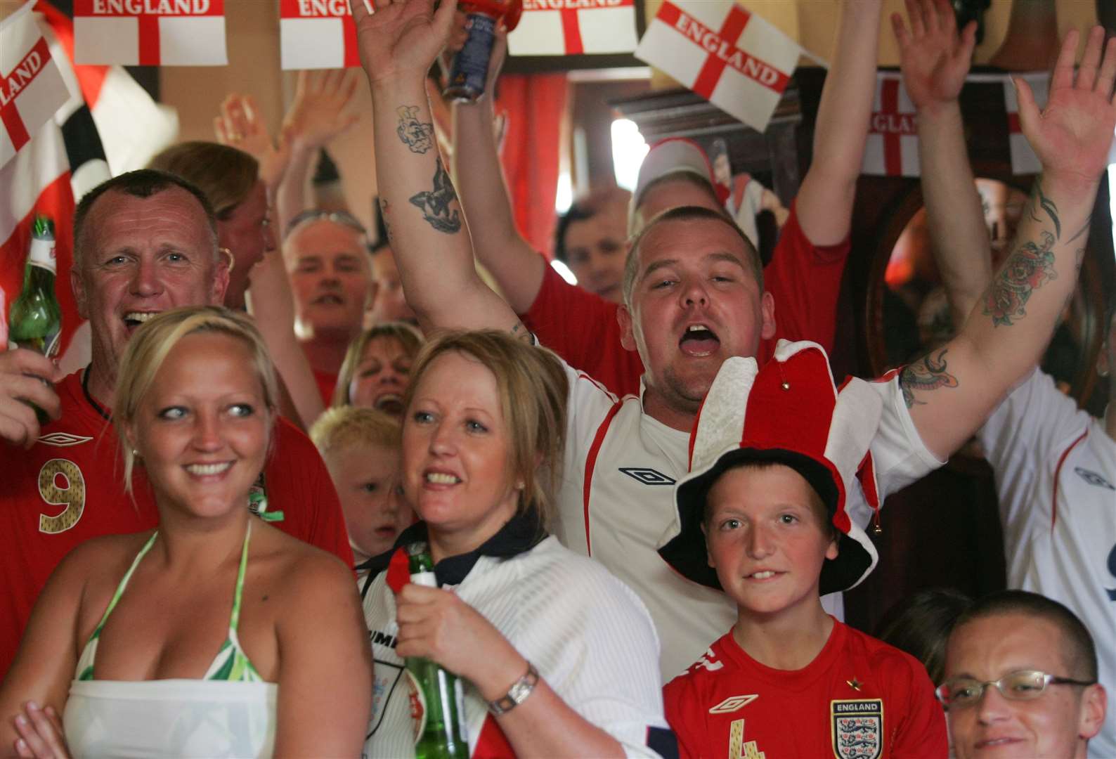 Fans watch the World Cup 2006 England v Paraguay match in The Prince of Orange, Gravesend. Picture: Richard Eaton