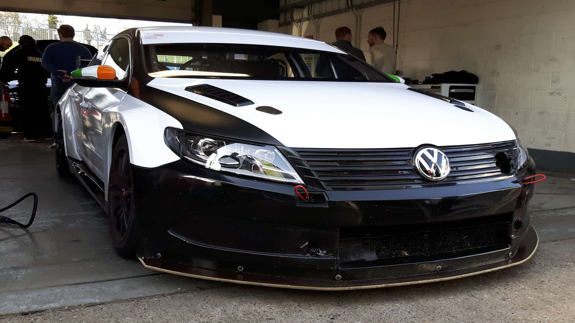 Hill's new VW at Brands Hatch