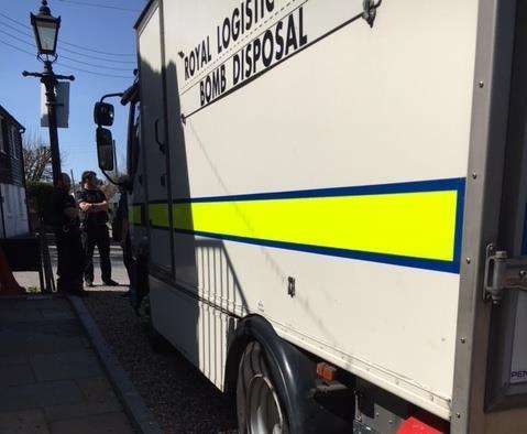 Bomb disposal unit in Hernhill, near Faversham. (1558062)