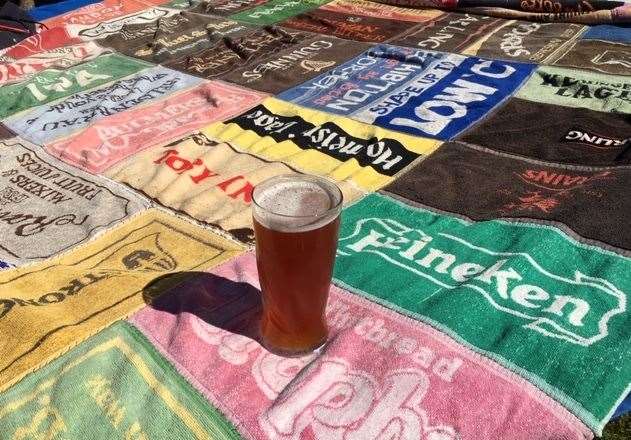 A couple of days later I was still getting beautifully brewed and chilled wheat beer to enjoy in the sunshine – though some of the beer towels in my home-made picnic blanket look very dated