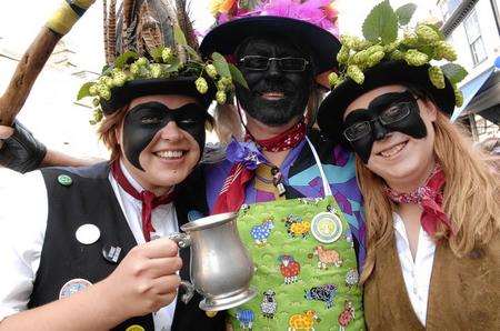 Emma Standen, Steve Hoad and Ruth Taylor of Dead Horse Morris