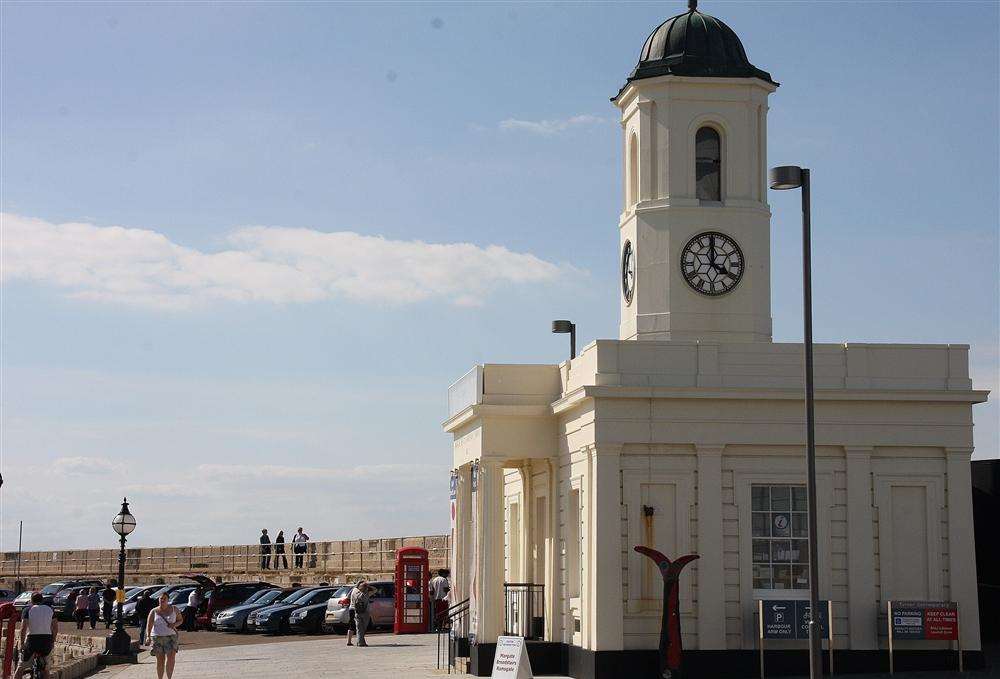 Margate harbour arm