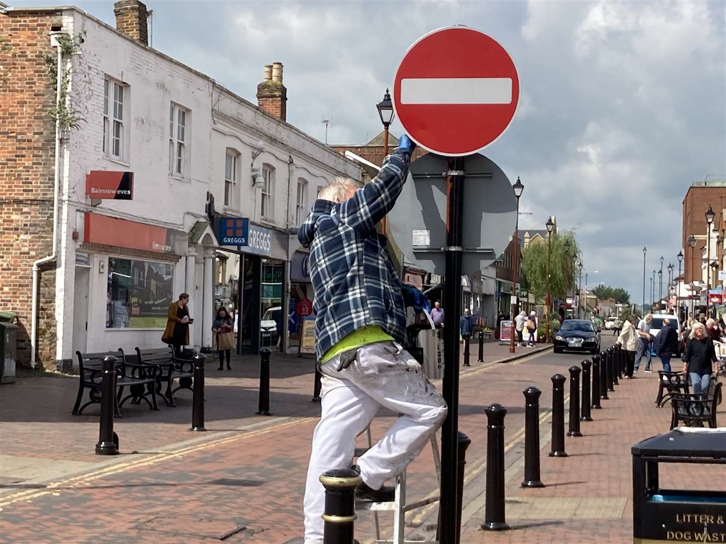 Sprucing up the High Street in time for the Queen's Platinum Jubilee