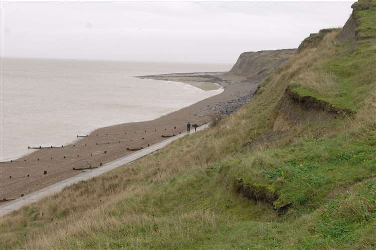 Cliffs between Reculver Drive and Bishopstone Glen