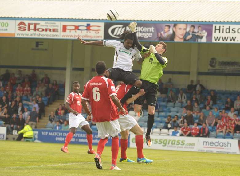 Ebbsfleet keeper Brandon Hall Picture: Steve Crispe