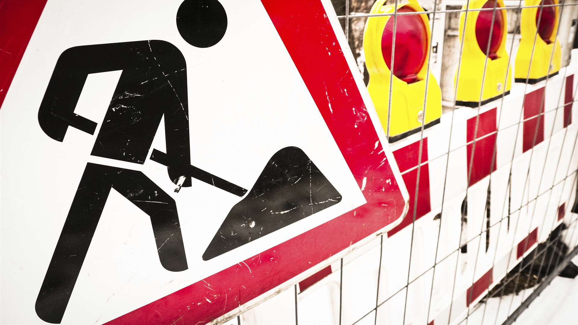 Roadwork sign. Copyright: Thinkstock